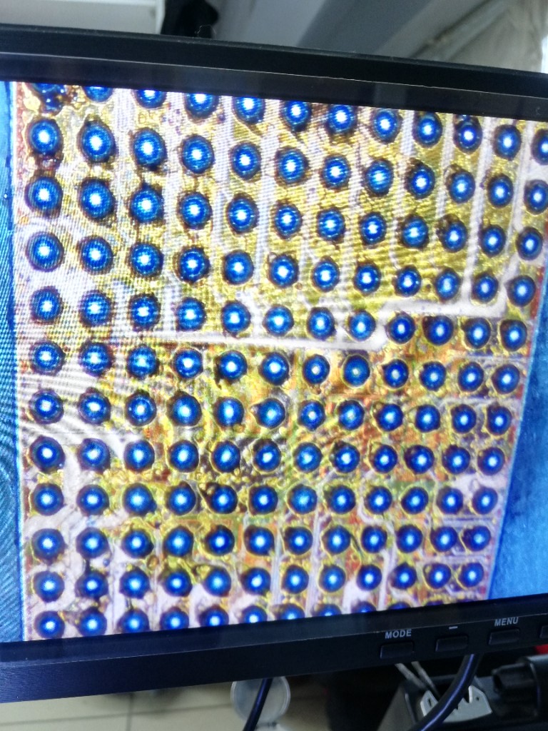 BGA solder topları mikroskop görüntüsü