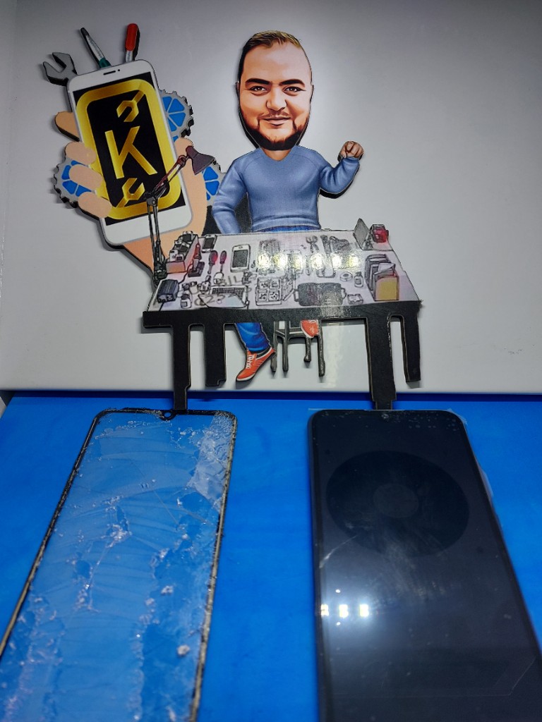 Telefon onarımı öncesi ve sonrası karşılaştırması